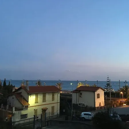 Rita A 100 M Dal Mare! Appartamento