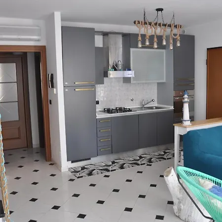 Rita A 100 M Dal Mare! * ולקרוסיה